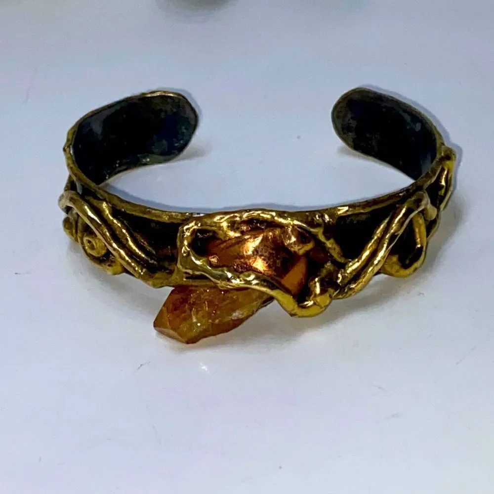 Carvalhu’s Natural Amber Cuff Bracelet - Picture 4 of 6
